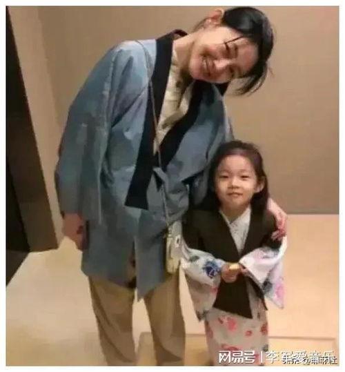 娱乐圈离婚吃瓜爆料,揭秘明星婚姻背后的真相 第2张 娱乐圈离婚吃瓜爆料,揭秘明星婚姻背后的真相 第2张